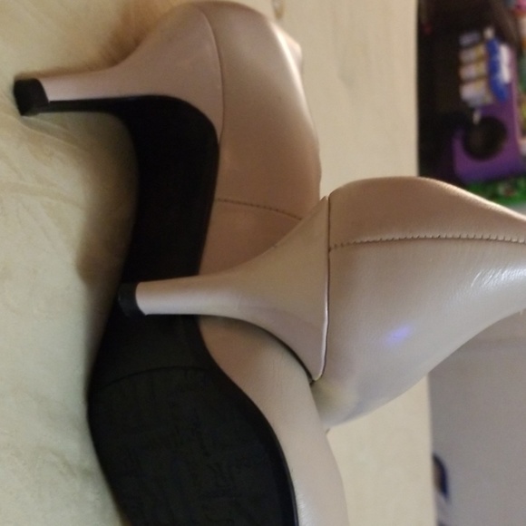 Shoes - Picture 3 of 5